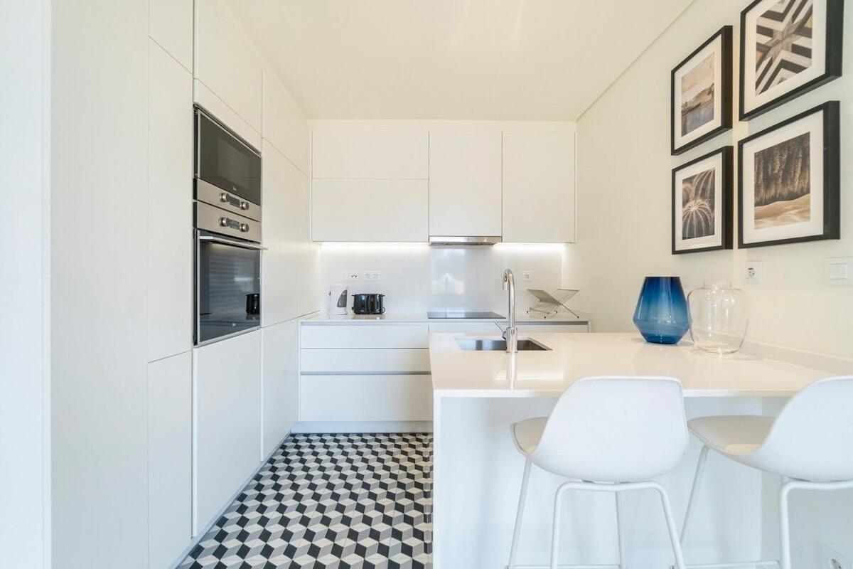 Modern 1 Bedroom Lisbon Apartment With Balcony Ngoại thất bức ảnh